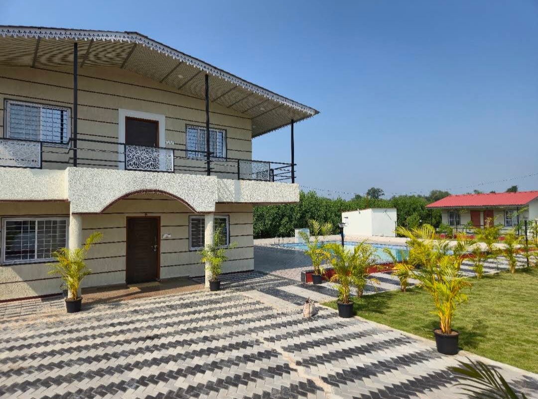 Resort Lawn 7