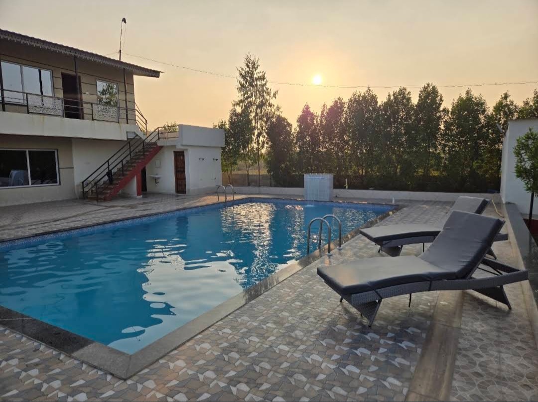 Resort Pool 1
