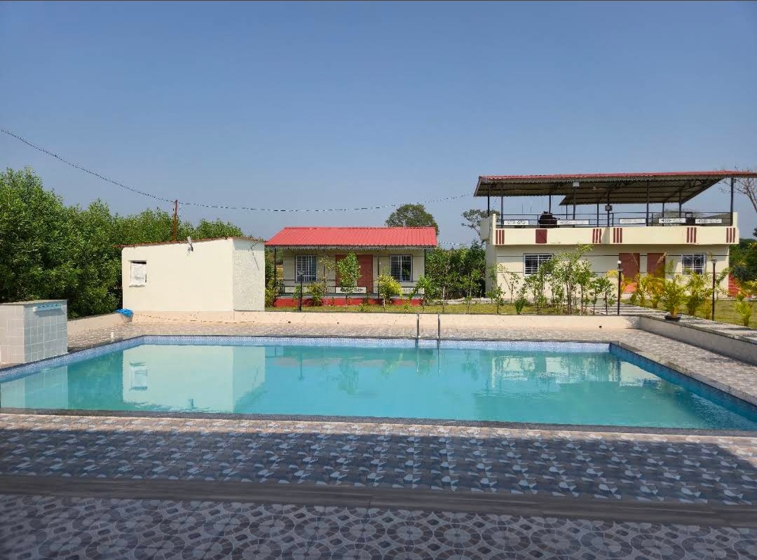 Resort Pool Deck 3
